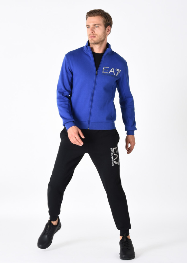 EA7