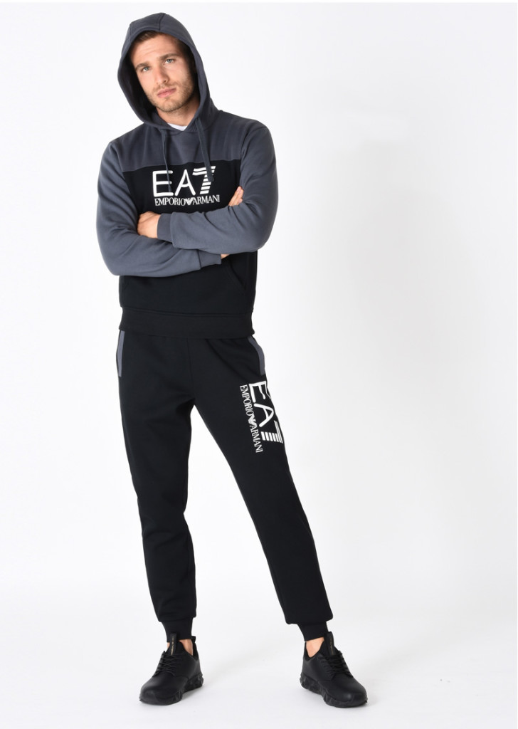 EA7